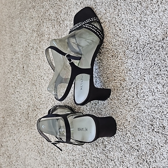 Dress shoes - Picture 2 of 4